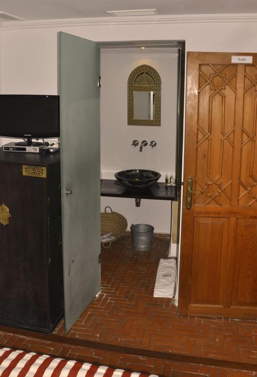 Hotel Blanco Riad Tétouan Buitenkant foto