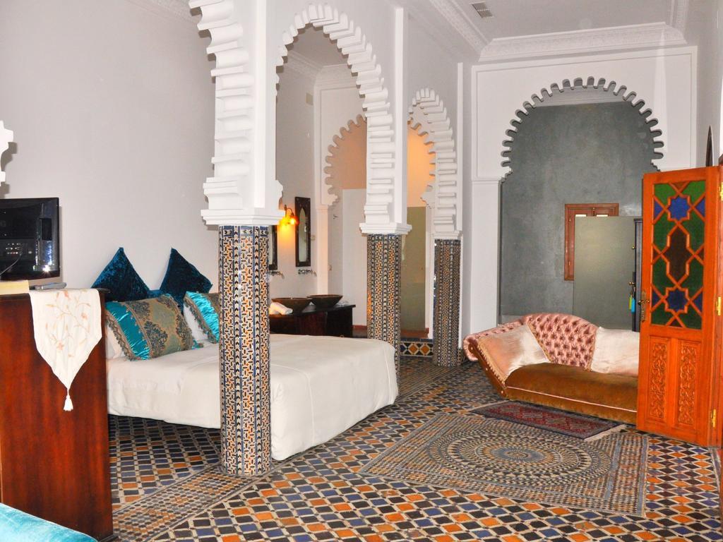 Hotel Blanco Riad Tétouan Buitenkant foto