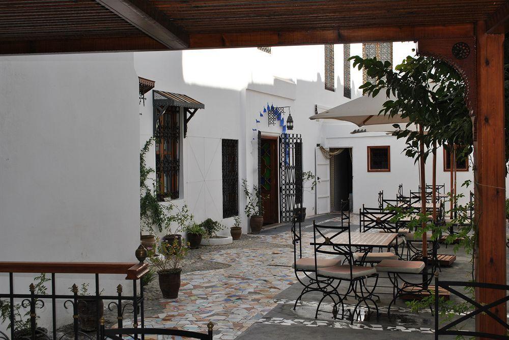 Hotel Blanco Riad Tétouan Buitenkant foto