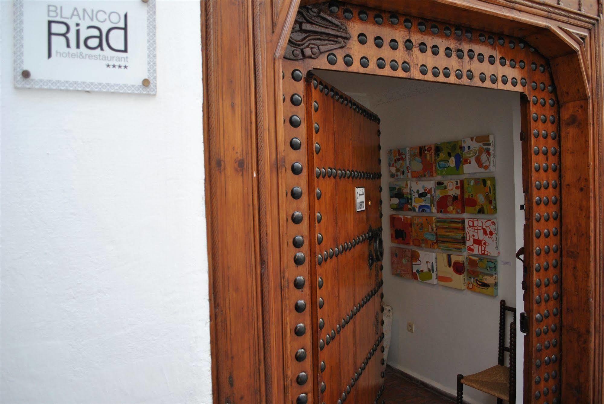 Hotel Blanco Riad Tétouan Buitenkant foto