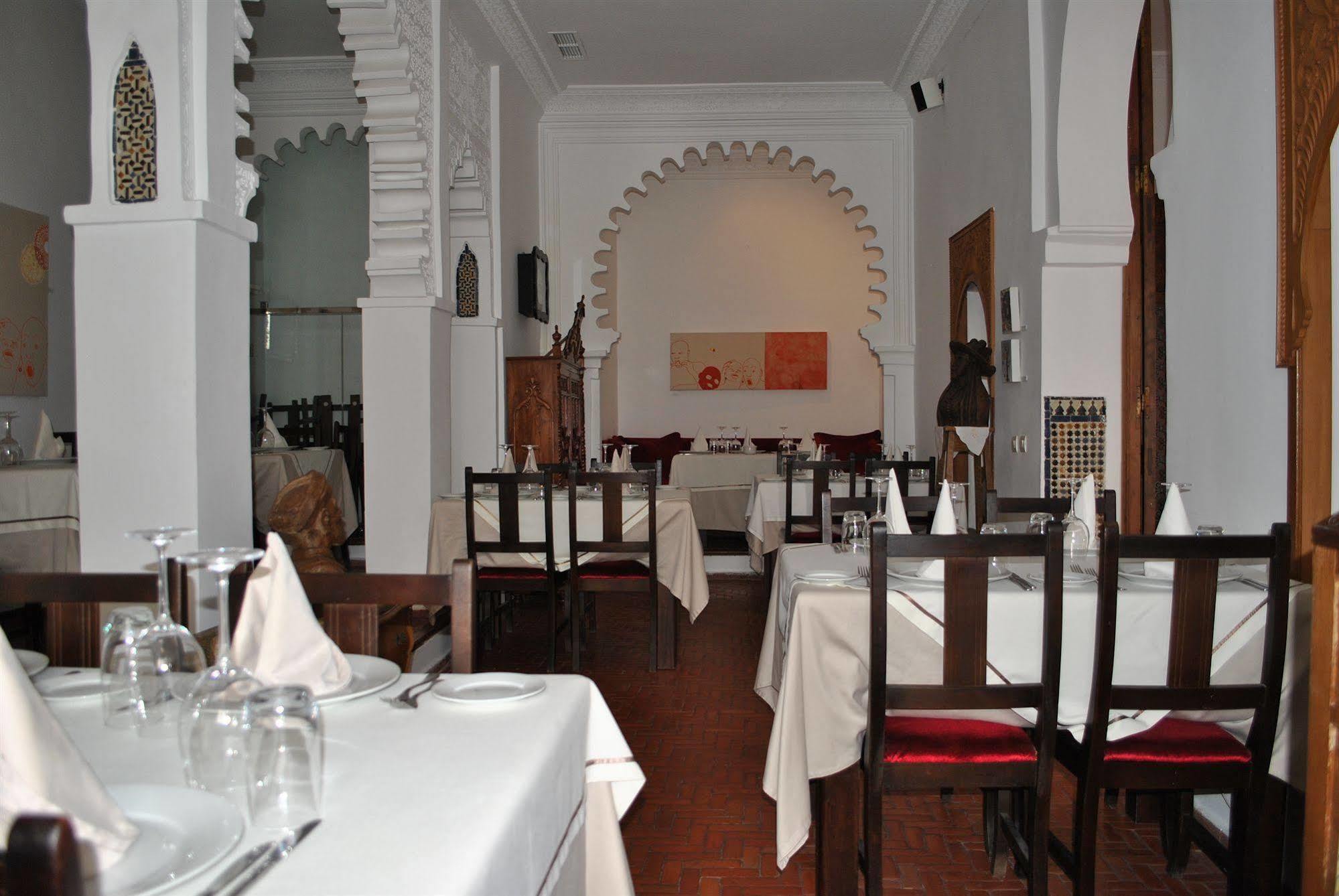 Hotel Blanco Riad Tétouan Buitenkant foto