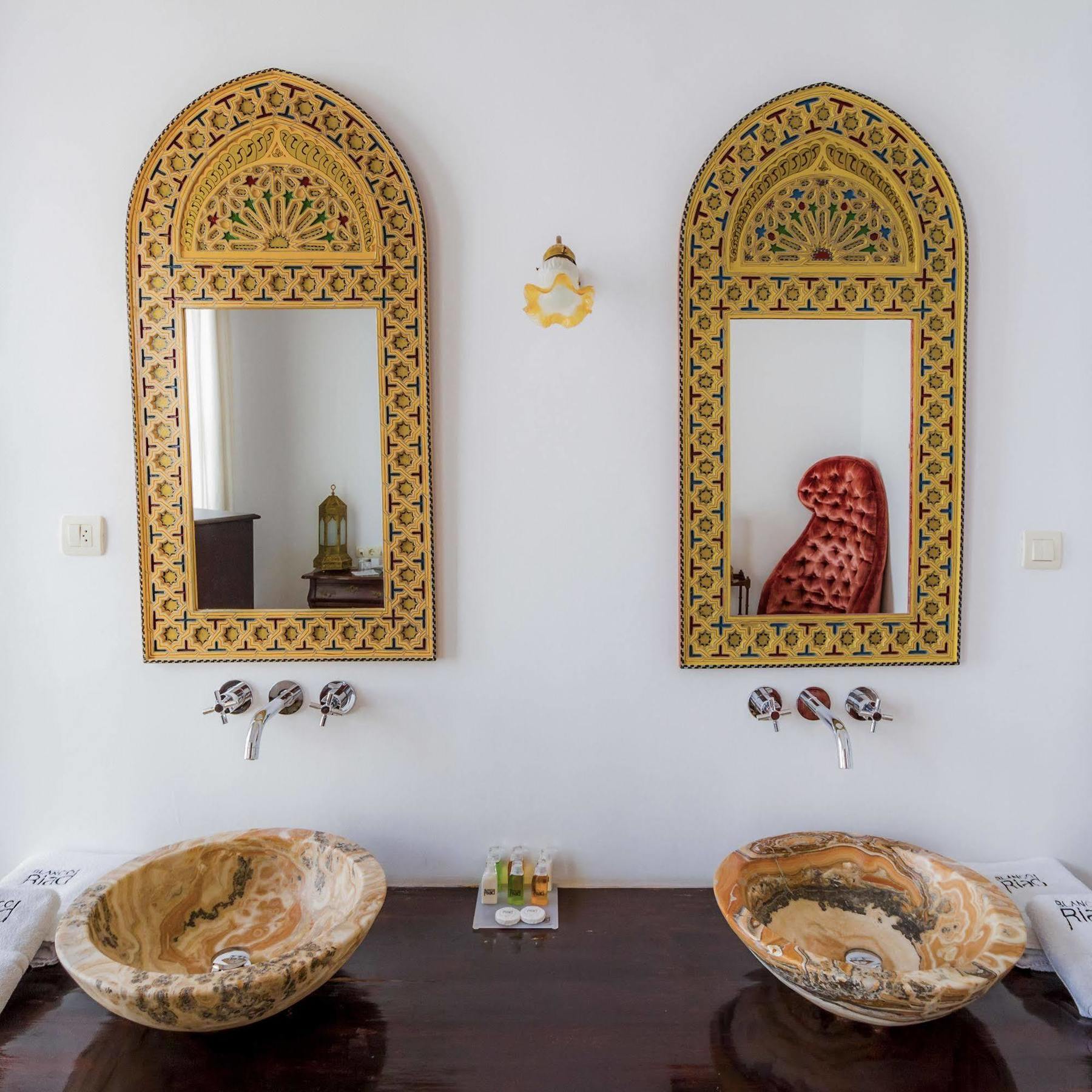 Hotel Blanco Riad Tétouan Buitenkant foto